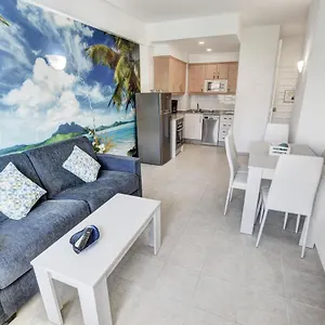 palm-apartment-cg-benal-beach.1costadelsol.com/